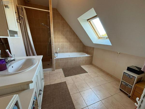 Maison à vendre à Rochefort-sur-Loire dans le Maine-et-Loire (49190), ref :