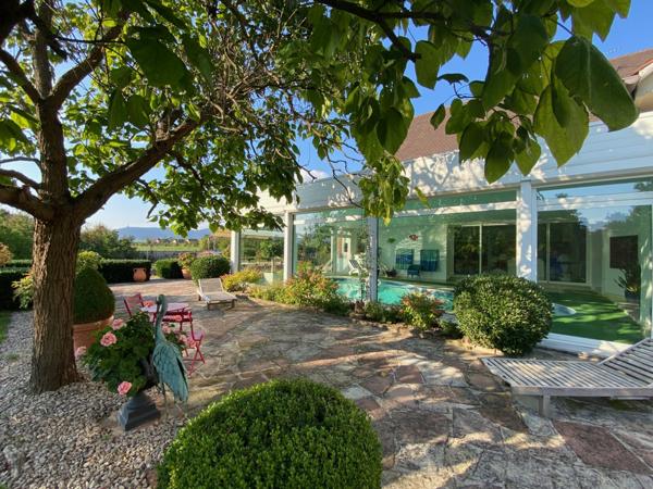 Villa d'exception avec piscine