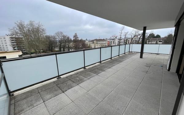 Appartement à louer    4 pièces • 101,75 m2 Ferney-Voltaire