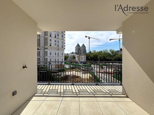 Appartement 5 pièces/100m2 -Balcon/Parking