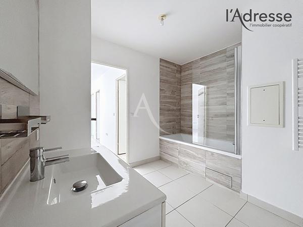 Appartement 5 pièces/100m2 -Balcon/Parking