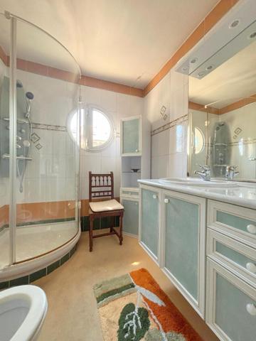 Maison Perigueux 7 pièce(s) 120 m2 Garage Et Jardin