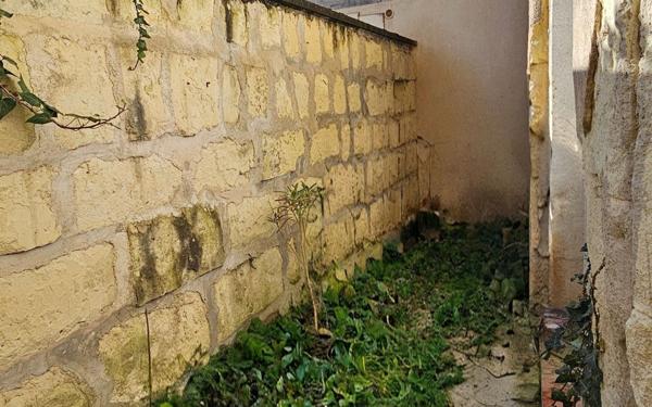 Immeuble à vendre    2 pièces •  Loudun