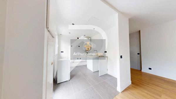 Vente                                                      Maison
                        
                     5 pièces                      100 m2                     à Bougival