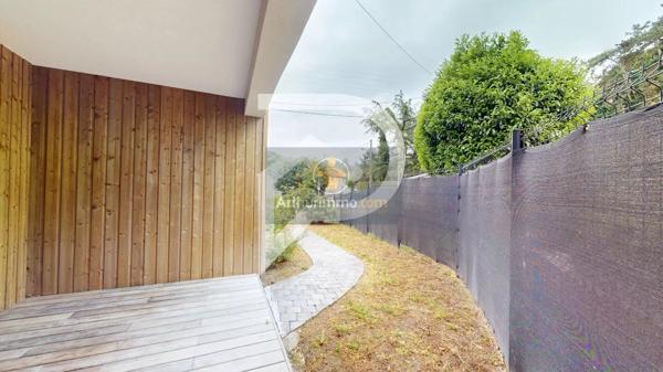 Vente                                                      Maison
                        
                     5 pièces                      100 m2                     à Bougival
