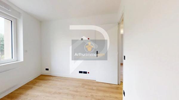 Vente                                                      Maison
                        
                     5 pièces                      100 m2                     à Bougival