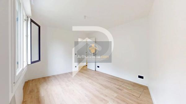 Vente                                                      Maison
                        
                     5 pièces                      100 m2                     à Bougival