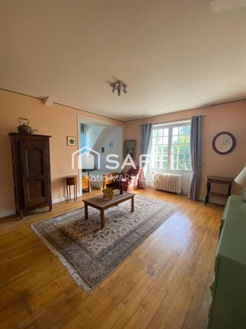 Propriété sur 4612m² de terrain avec piscine