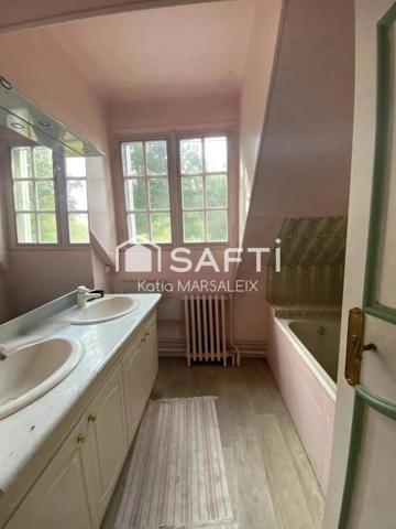 Propriété sur 4612m² de terrain avec piscine