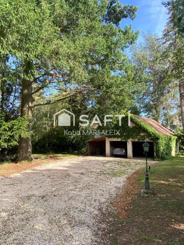 Propriété sur 4612m² de terrain avec piscine