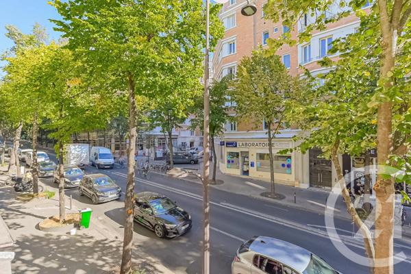 Appartement F3 à vendre  3 pièces - 67,19 m 2   PARIS  - 75020