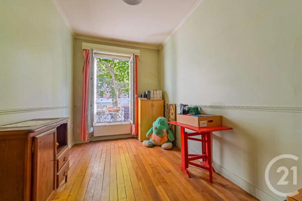Appartement F3 à vendre  3 pièces - 67,19 m 2   PARIS  - 75020