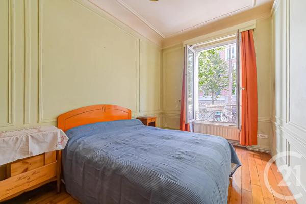 Appartement F3 à vendre  3 pièces - 67,19 m 2   PARIS  - 75020