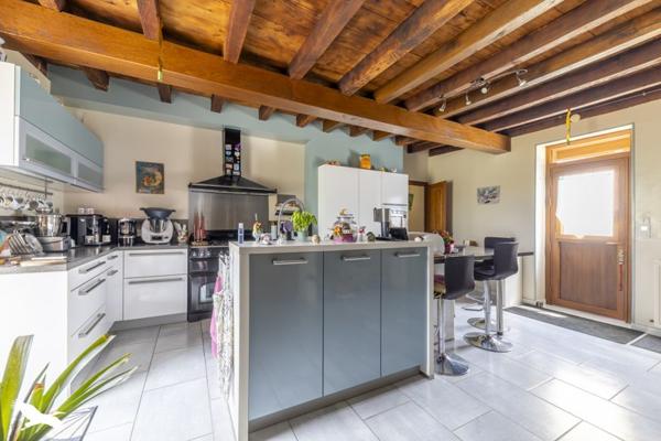 Maison 334 336 € Charenton-du-Cher 10 p 195 m² DPE B