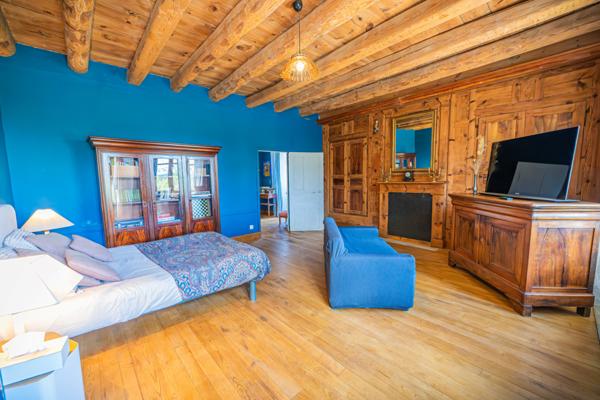 Langogne (48300) Domaine d'exception, cadre idyllique, au croisement du GR65 (chemin de Compostelle) et du chemin de Stevenson