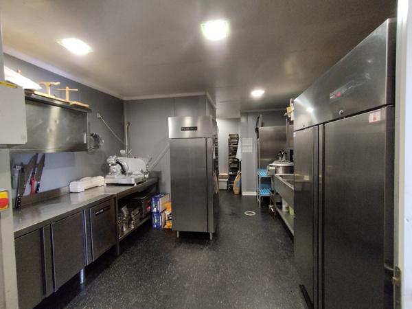 Langogne (48300) Domaine d'exception, cadre idyllique, au croisement du GR65 (chemin de Compostelle) et du chemin de Stevenson