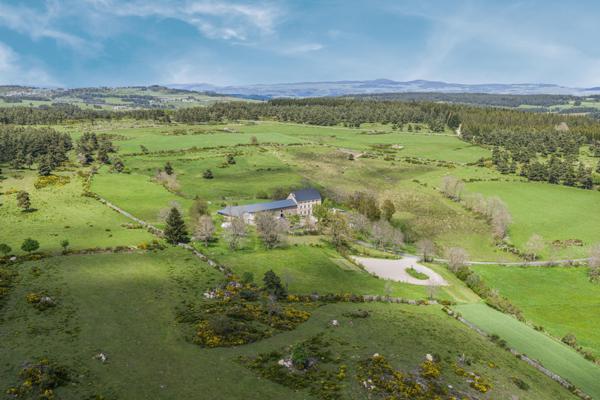 Langogne (48300) Domaine d'exception, cadre idyllique, au croisement du GR65 (chemin de Compostelle) et du chemin de Stevenson