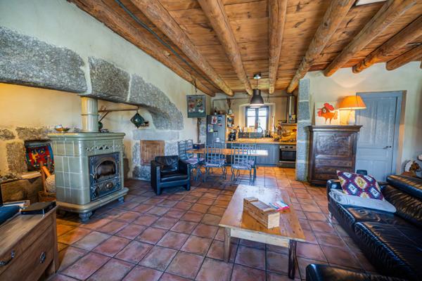 Langogne (48300) Domaine d'exception, cadre idyllique, au croisement du GR65 (chemin de Compostelle) et du chemin de Stevenson