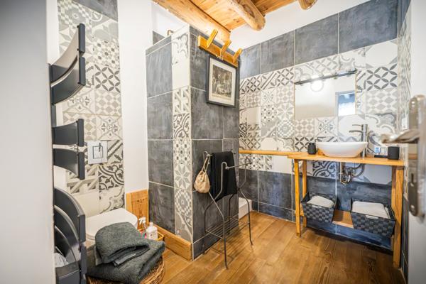 Langogne (48300) Domaine d'exception, cadre idyllique, au croisement du GR65 (chemin de Compostelle) et du chemin de Stevenson