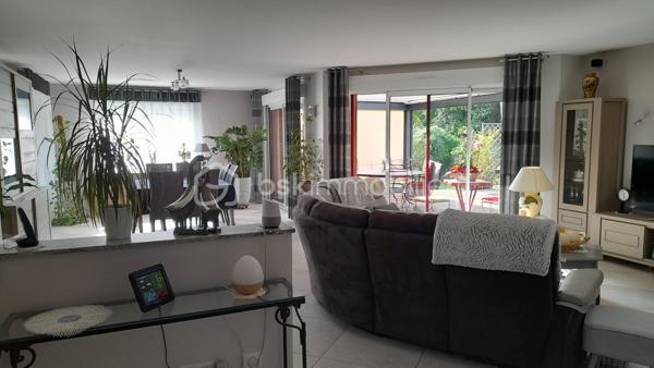 Maison contemporaine de 235 m²