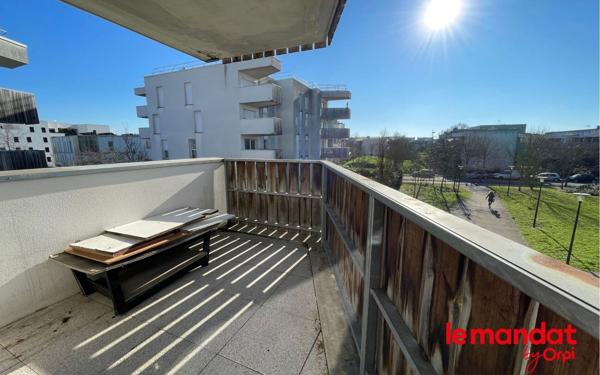 Appartement à vendre    2 pièces • 45,35 m2 Bègles