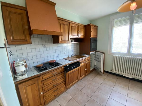 Maison à vendre à TADEN - 6 pièces, 4 chambres, garage et véranda