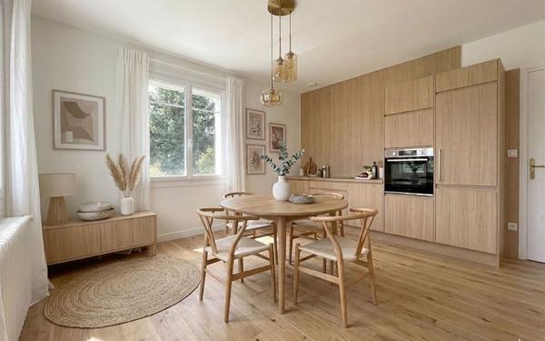 Maison à vendre    6 pièces • 158 m2 Caluire-et-Cuire