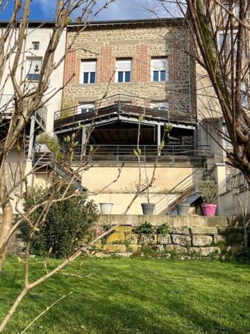 Maison 160 m2 au sol sur parcelle 355 m2