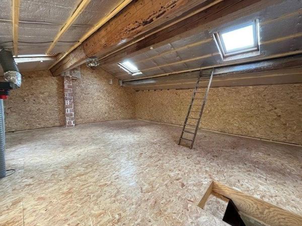 Maison 160 m2 au sol sur parcelle 355 m2