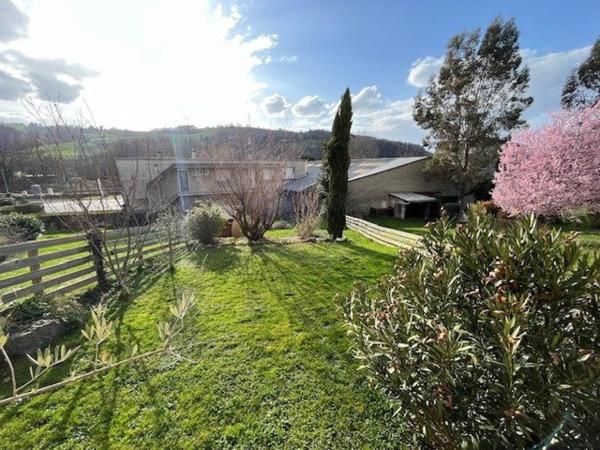 Maison 160 m2 au sol sur parcelle 355 m2