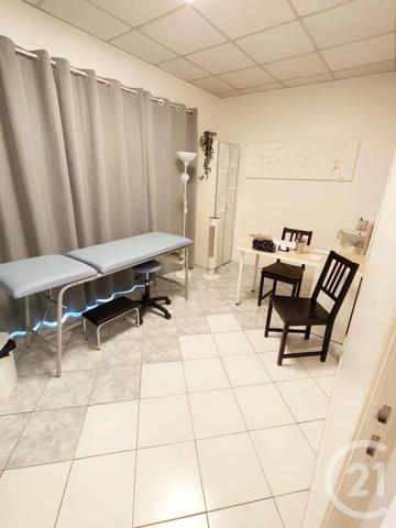 à vendre  77,09 m 2   CHILLY MAZARIN  - 91