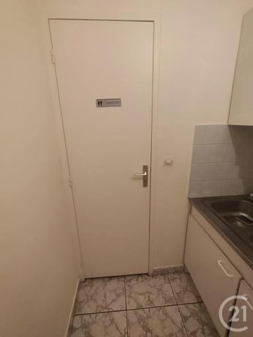 à vendre  77,09 m 2   CHILLY MAZARIN  - 91