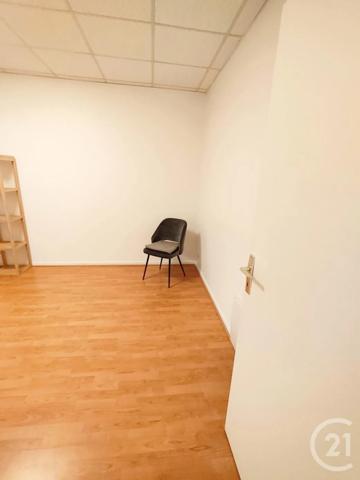 à vendre  77,09 m 2   CHILLY MAZARIN  - 91
