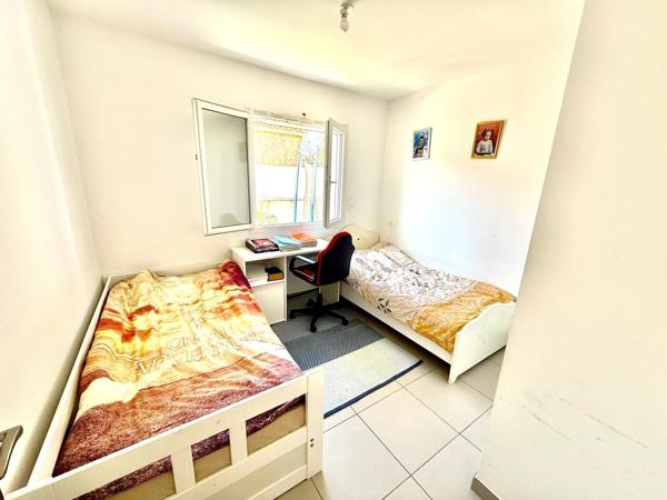 Maison récente de 2022 vendue louée à Volx – Loyer 900 € par mois