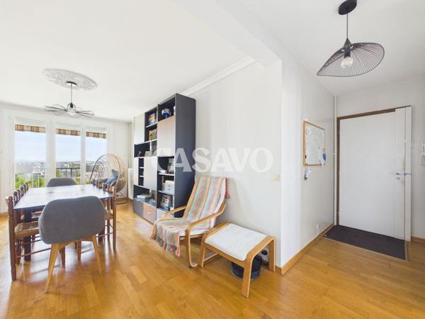Vente Appartement 3 pièces de 75m² - 69150 Décines-Charpieu