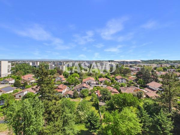 Vente Appartement 3 pièces de 75m² - 69150 Décines-Charpieu