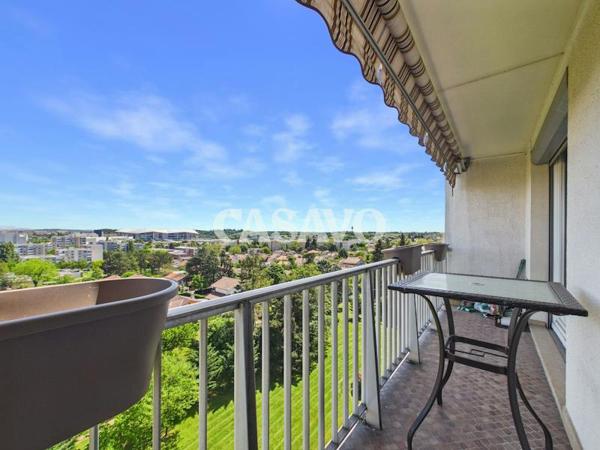 Vente Appartement 3 pièces de 75m² - 69150 Décines-Charpieu
