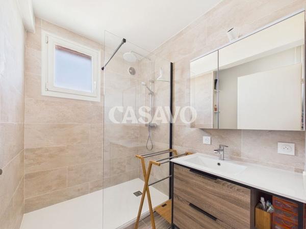 Vente Appartement 3 pièces de 75m² - 69150 Décines-Charpieu
