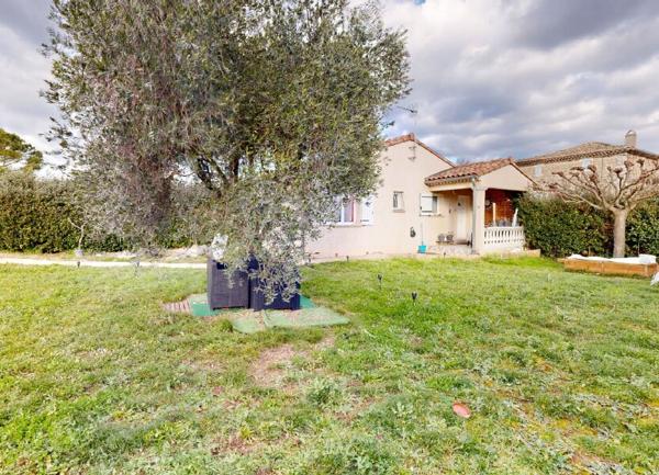 Maison à vendre    3 pièces •  Vallon-Pont-d'Arc