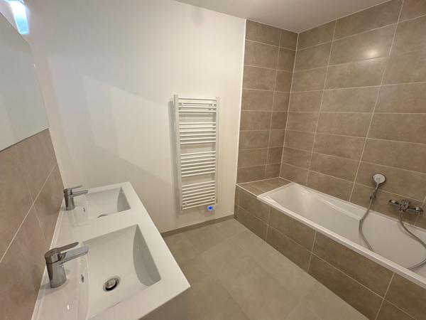 Maison 2 pièces 76.57 m2