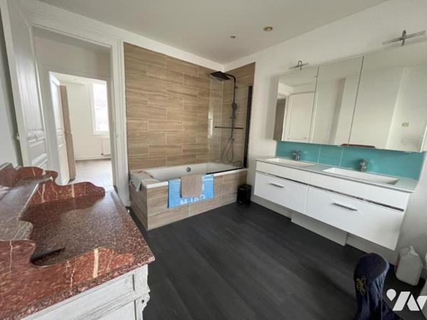 MAISON CENTRE VILLE PROCHE DE LA GARE