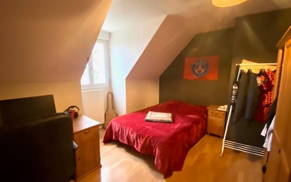 Maison à vendre    6 pièces •  Mézières-sur-Seine