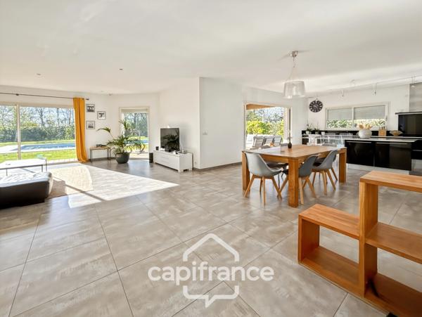 A vendre, SADIRAC (33) à 20min de BORDEAUX, Maison plain-pied, lumineuse, quatres chambres