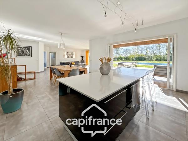 A vendre, SADIRAC (33) à 20min de BORDEAUX, Maison plain-pied, lumineuse, quatres chambres