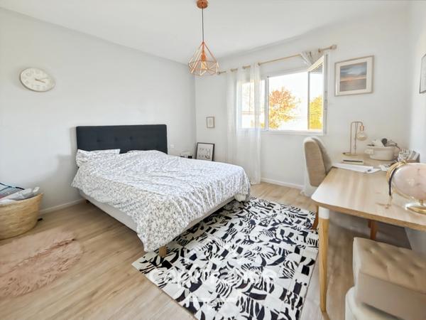 A vendre, SADIRAC (33) à 20min de BORDEAUX, Maison plain-pied, lumineuse, quatres chambres