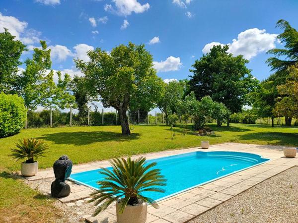 PROPRIETE : MAISON 360 m² + GARAGE 110 m² + TERRAIN 5300 m²