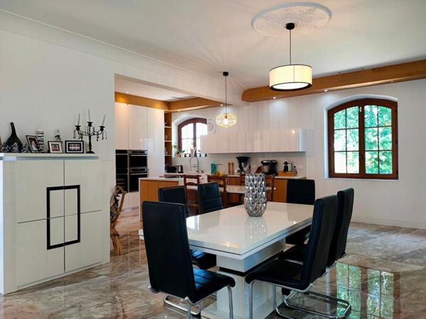 PROPRIETE : MAISON 360 m² + GARAGE 110 m² + TERRAIN 5300 m²