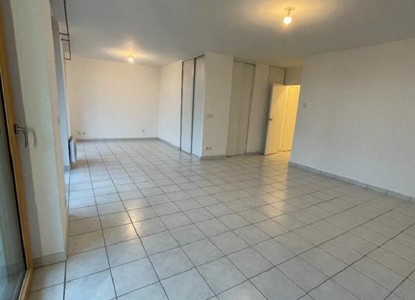 Appartement à louer    3 pièces • 83,80 m2 Le Havre