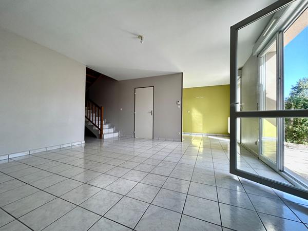 Charmante maison contemporaine - 3 chambres, jardin et garage - idéale primo-accédant !