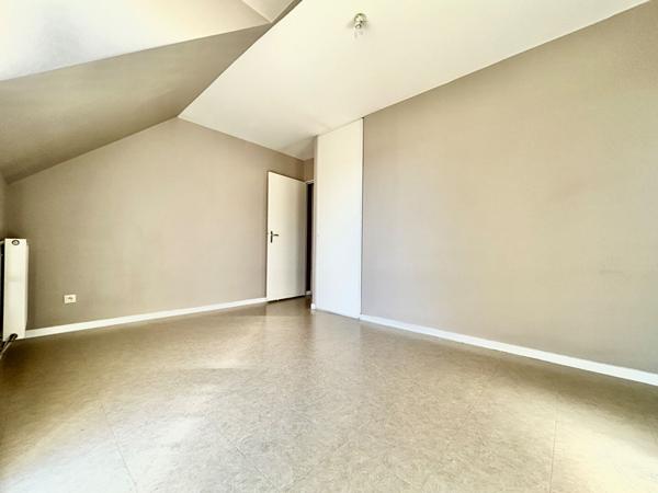 Charmante maison contemporaine - 3 chambres, jardin et garage - idéale primo-accédant !